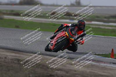 media/Nov-30-2025-TrackDaz (Sun) [[d8b22663df]]/B Group/Session 2 (Sunset)/